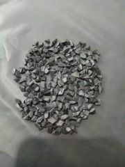 Crushed tungsten carbide grain