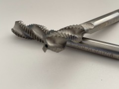 HSS Taps Tip Tap M42 Co5 JIS M35 TIN Coated Screw Tap