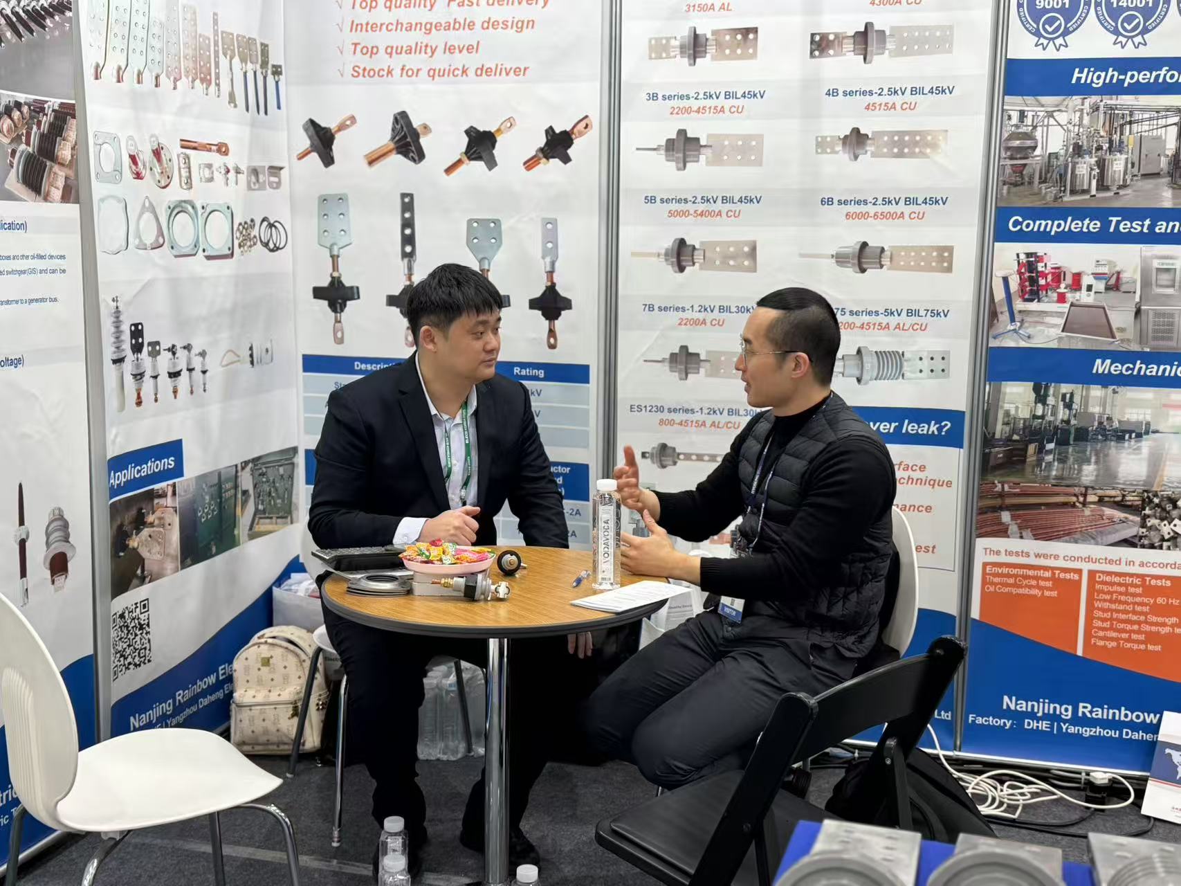 Discussion of bushing products at an industry exhibition