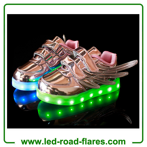 2017 Children Glowing Led Sneakers with Angel Wings Kids Led Flashing Sneakers Fluorescent Luminous Led Light Up Shoes For Girls Boys Wing Shoes