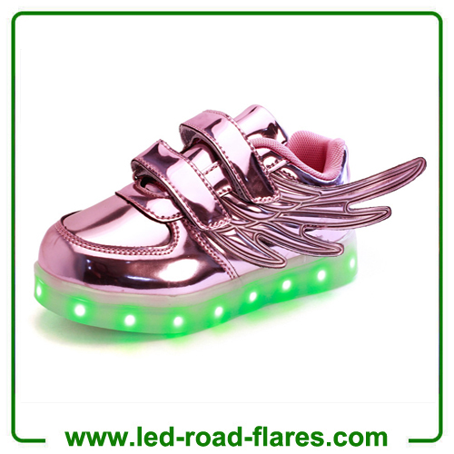 2017 Children Glowing Led Sneakers with Angel Wings Kids Led Flashing Sneakers Fluorescent Luminous Led Light Up Shoes For Girls Boys Wing Shoes