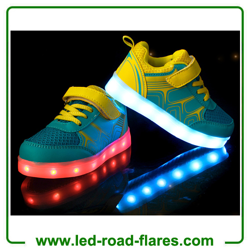 Factory Wholesales USB Charging Children Kids Led Shoes Sneakers Cool Casual Shoes For Boys Girls Led Light Kids Shoes Blue Gray Green