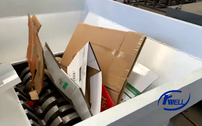 Testing news-GL800 shredder for cardboard
