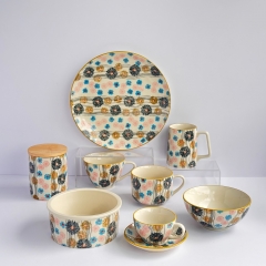 花与线条的空间