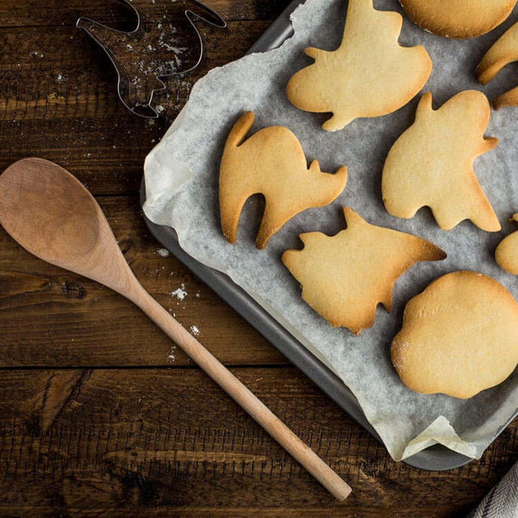 What is the difference between baking paper & greaseproof paper?