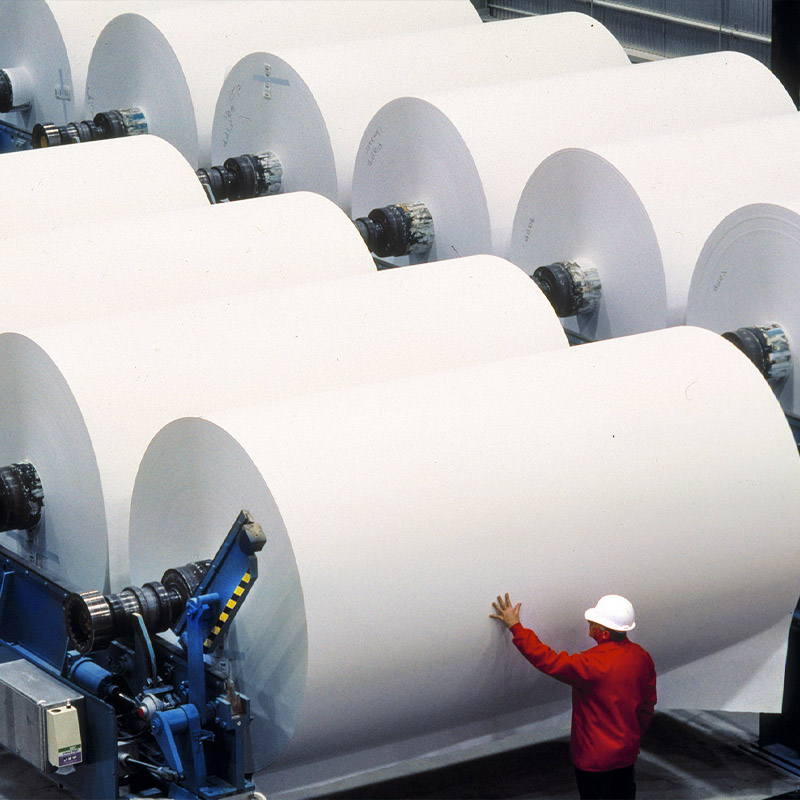 What are the main factors affecting the bulk of paper？