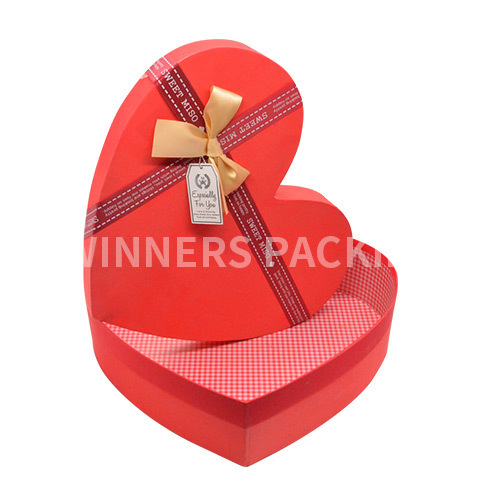 Fancy heart shape cardboard paper gift box