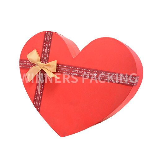 Fancy heart shape cardboard paper gift box