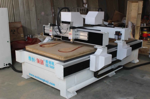 CNC router with double bridges and double spindles for musical instrument