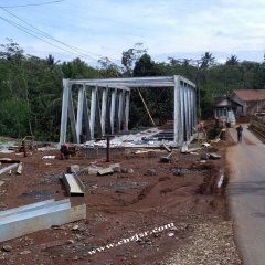 Light Truss Bridge