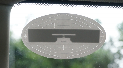 UHF 挡风玻璃标签
