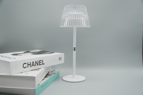 Hexagonal lamp