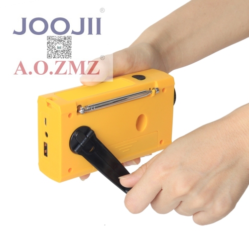 New Portable Emergency Hand Crank Radio
