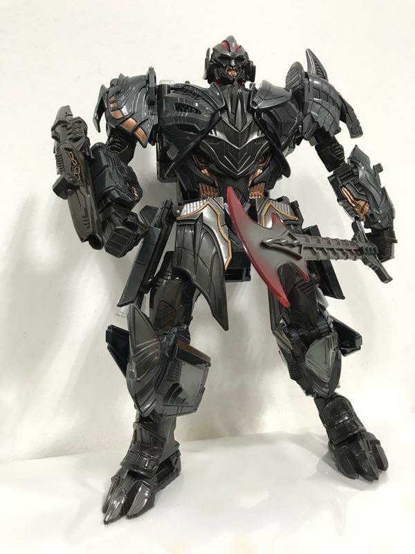 Model Wizard MW-001 Rendsora Megatron | ShowZStore.com