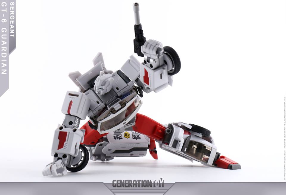 Generation Toy Guardian GT-08A Sergeant Defensor Streetwise