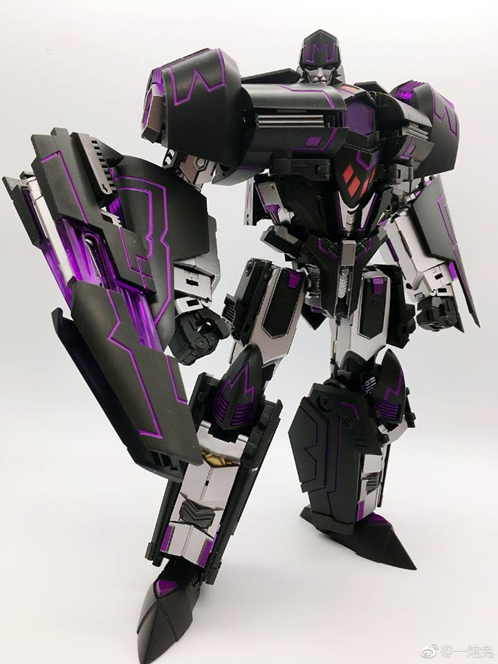 Generation Toy GT-02 Megatron IDW - Show.Z Store