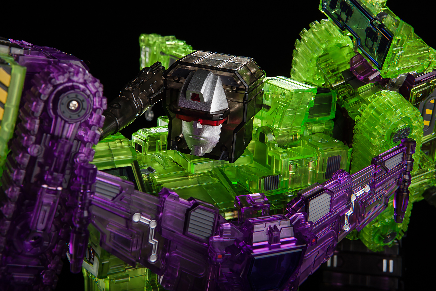 Toyworld TW-C07C Constructor Devastator Clear Version Full