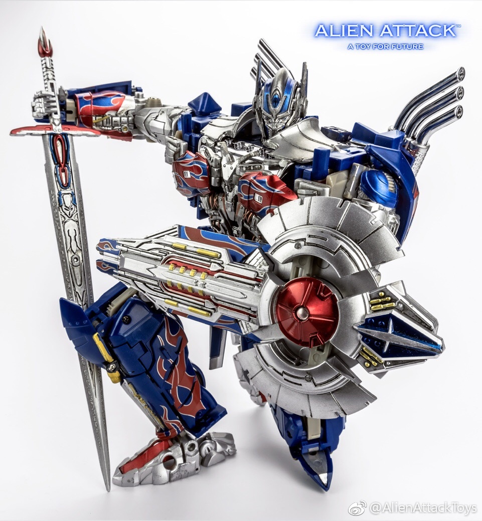 AlienAttack Toys AAT A-01CC Optimus Prime - Show.Z Store