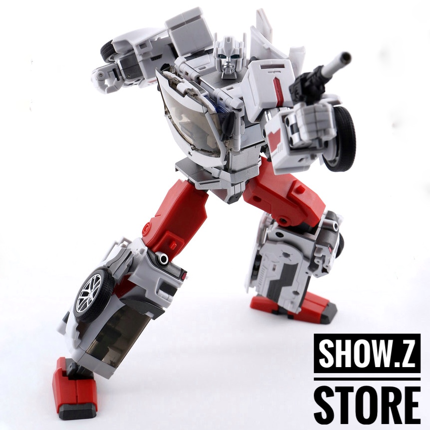 Generation Toy Guardian GT-08A Sergeant Defensor Streetwise