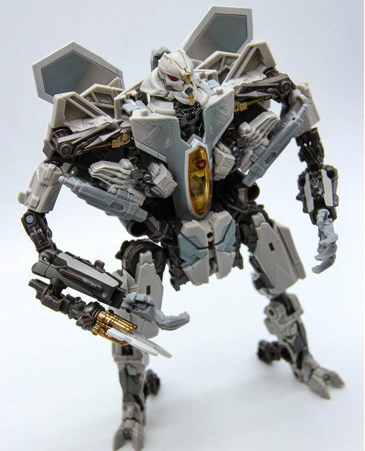 Original Studio Series SS10 Starscream Store