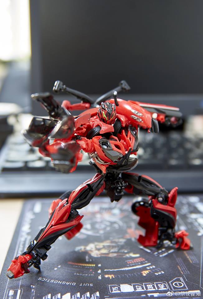 Takara Studio Series SS02 Stinger | ShowZStore.com