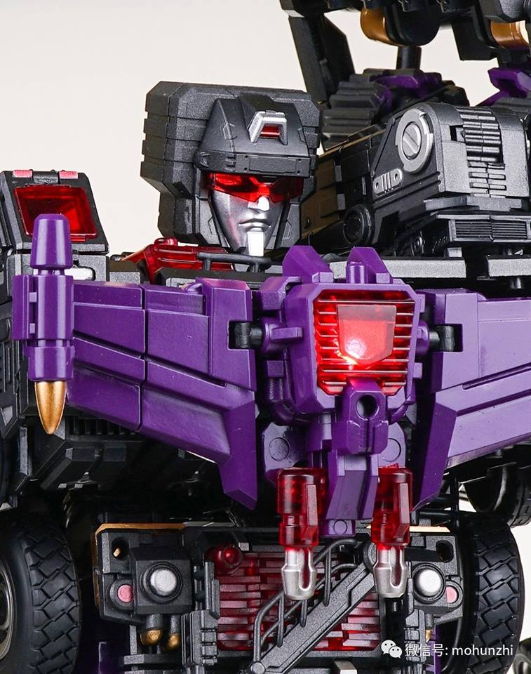 Generation Toy GT-88 BlackJudge Devastator Black Metallic Painted Version -  Show.Z Store