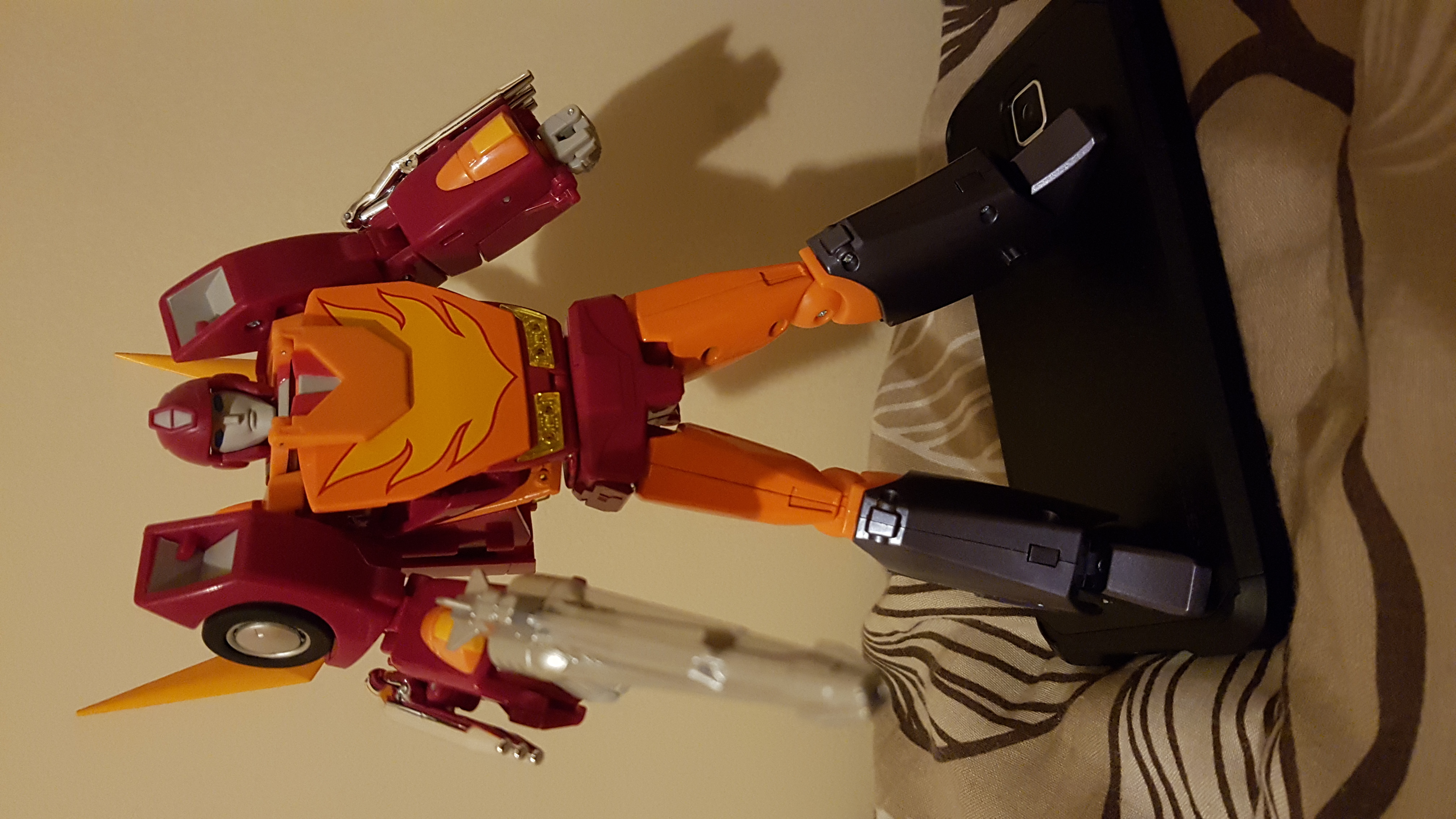 FT-17 HOODLUM ファンズトイズ フードラム(非正規ホットロディマス) Fans Toys - FT-17 Hoodlum – Ages Three and Up
