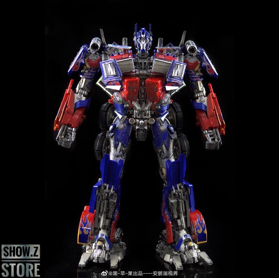 Reviews of WeiJiang MPM04 Black Apple Optimus Prime Oversized