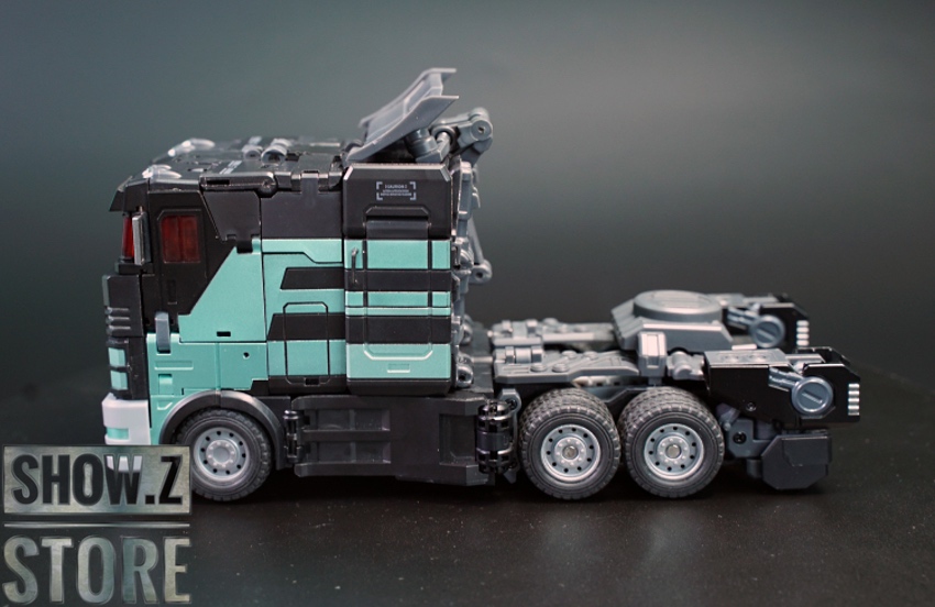 G-Creation GDW-01B Darkness Maxmas IDW Nemesis Prime - Show