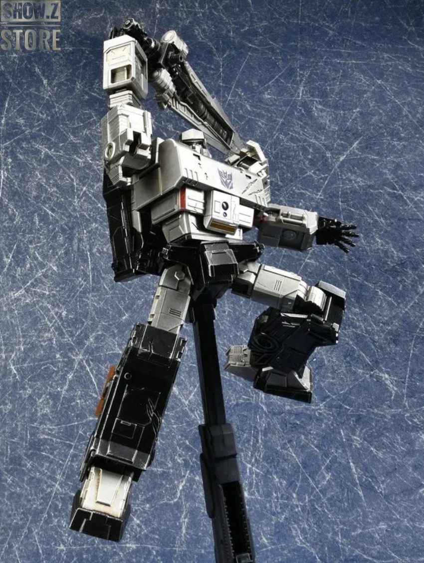 Threezero Transformer War for Cybertron Deluxe Megatron
