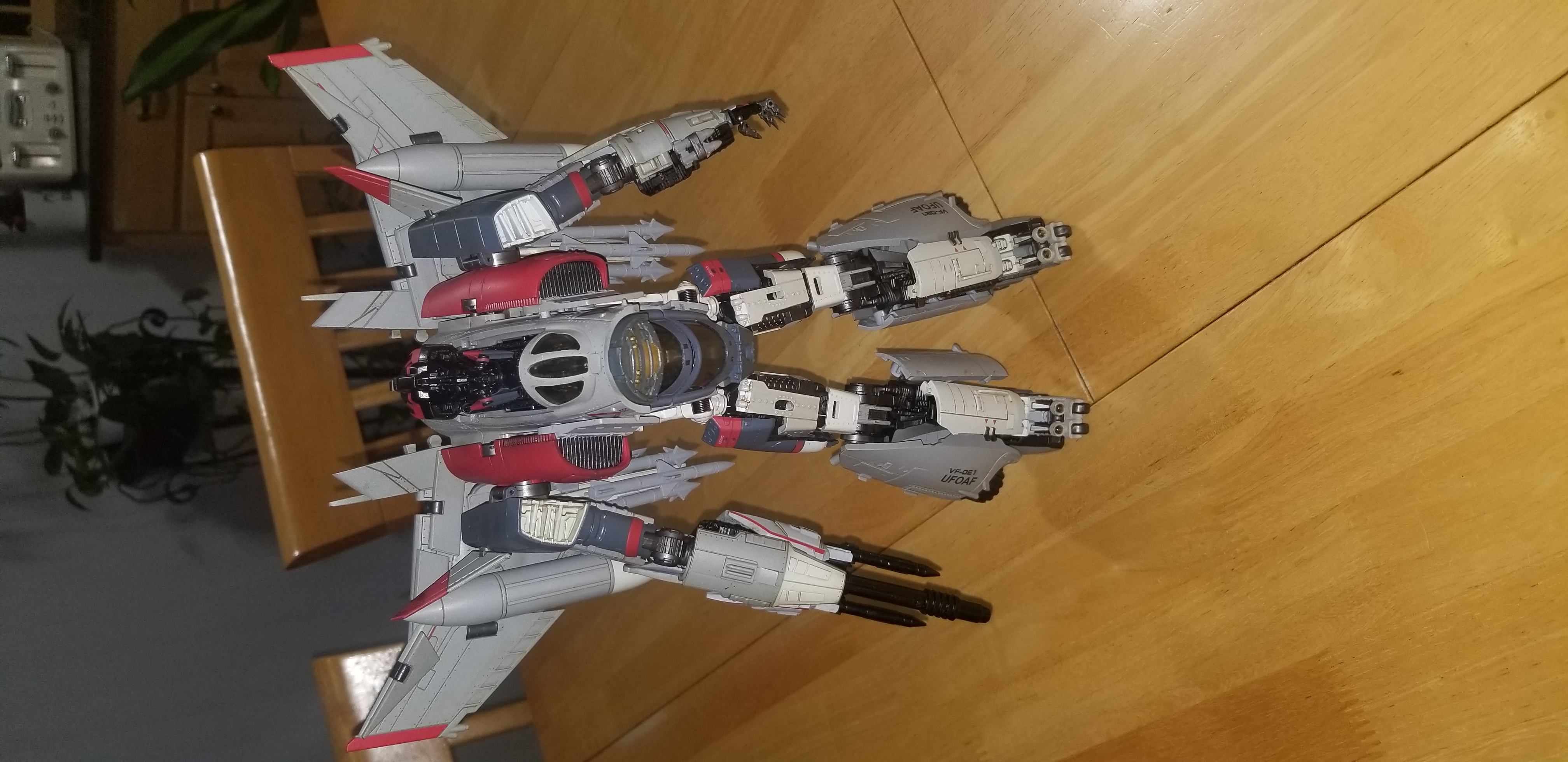 Reviews of Zeta Toys ZV-02 The Flash Blitzwing