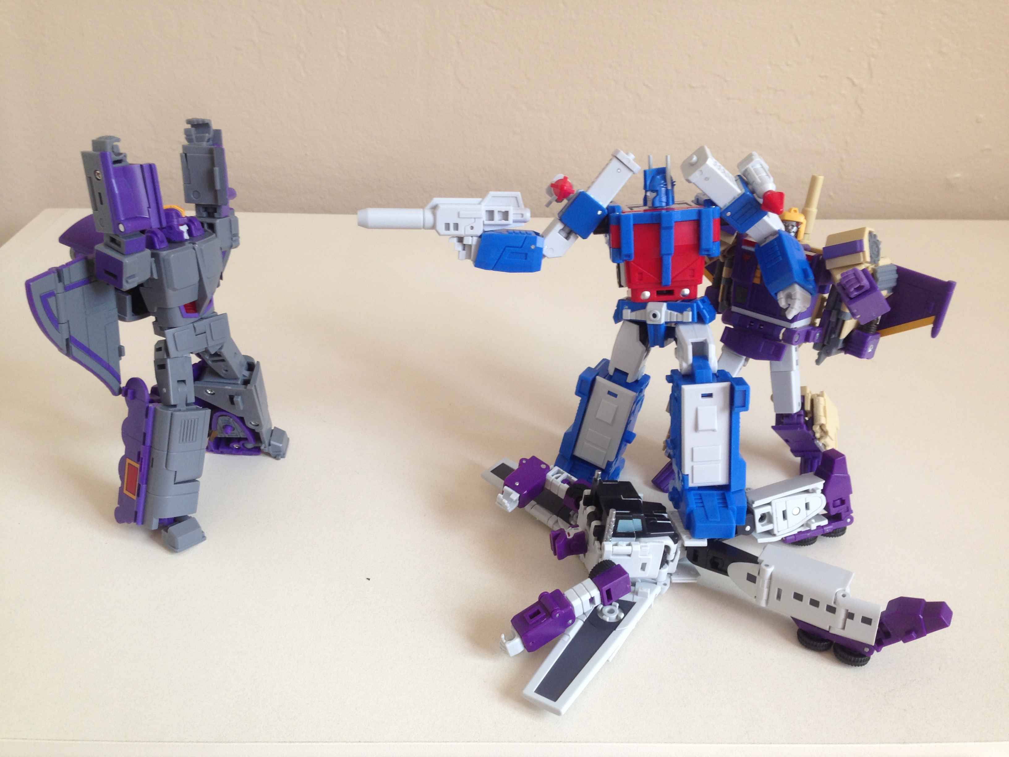 Reviews of MechFansToys MF48 City Commander Ultra Magnus