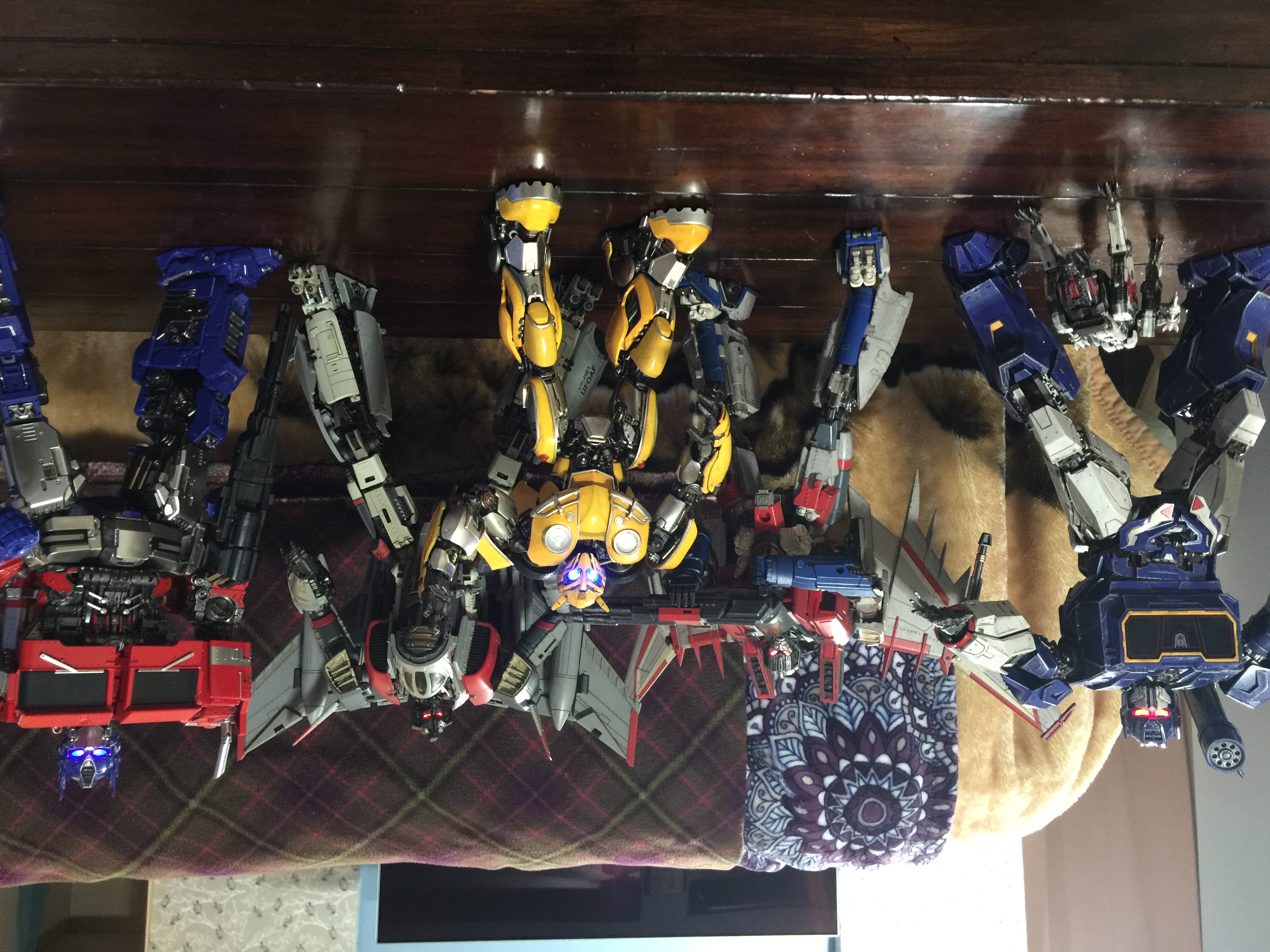 Reviews of Cyber-Factory CF01 Star Storm Starscream