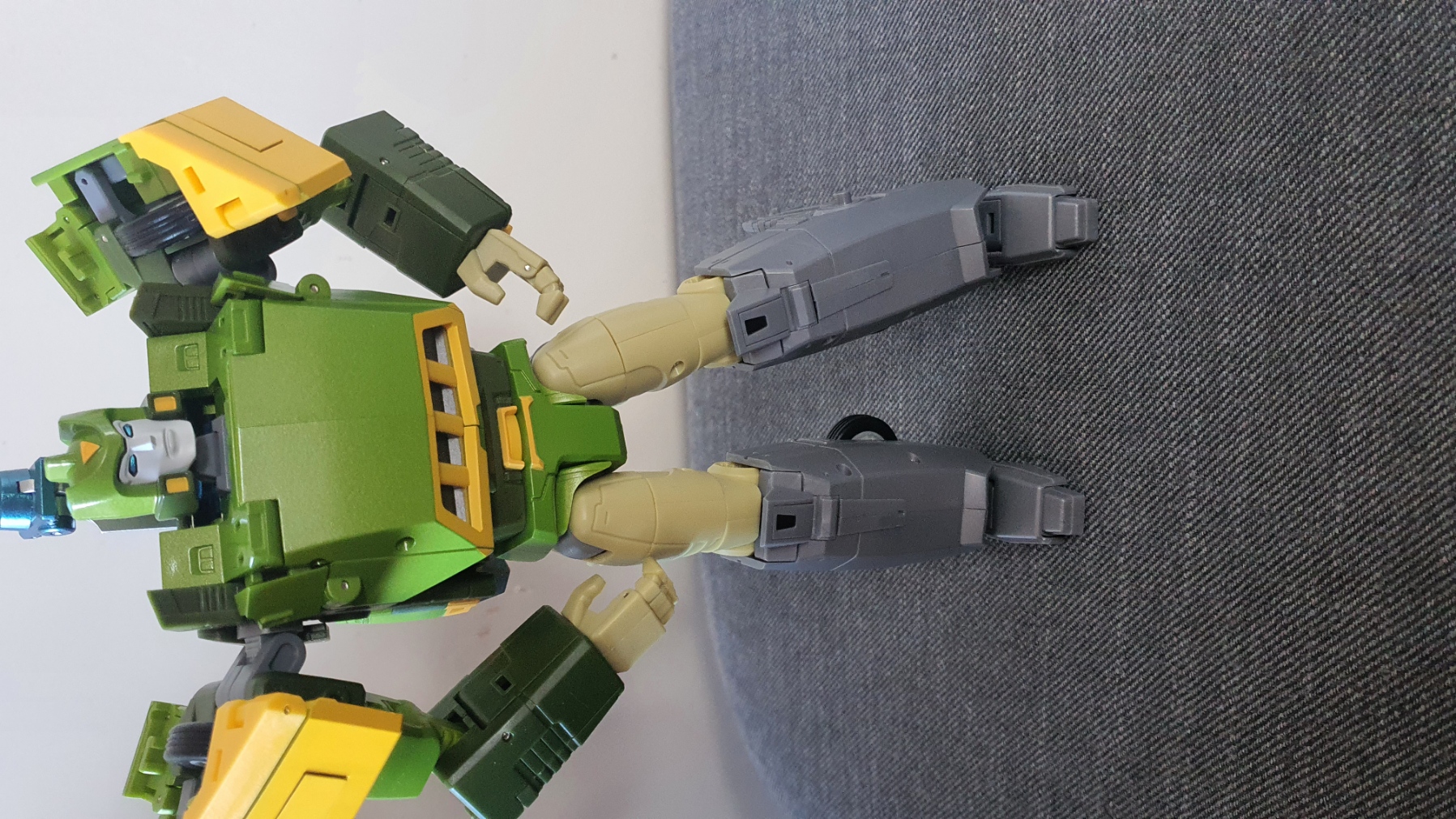 Reviews of Robot Hero RH-02 AirWolf Springer