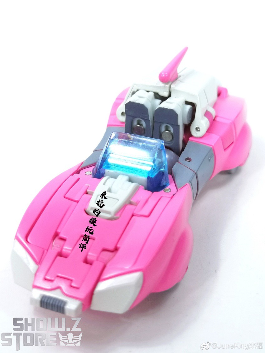 NewAge H48 Maschinenmensch Arcee - GunDamit Store