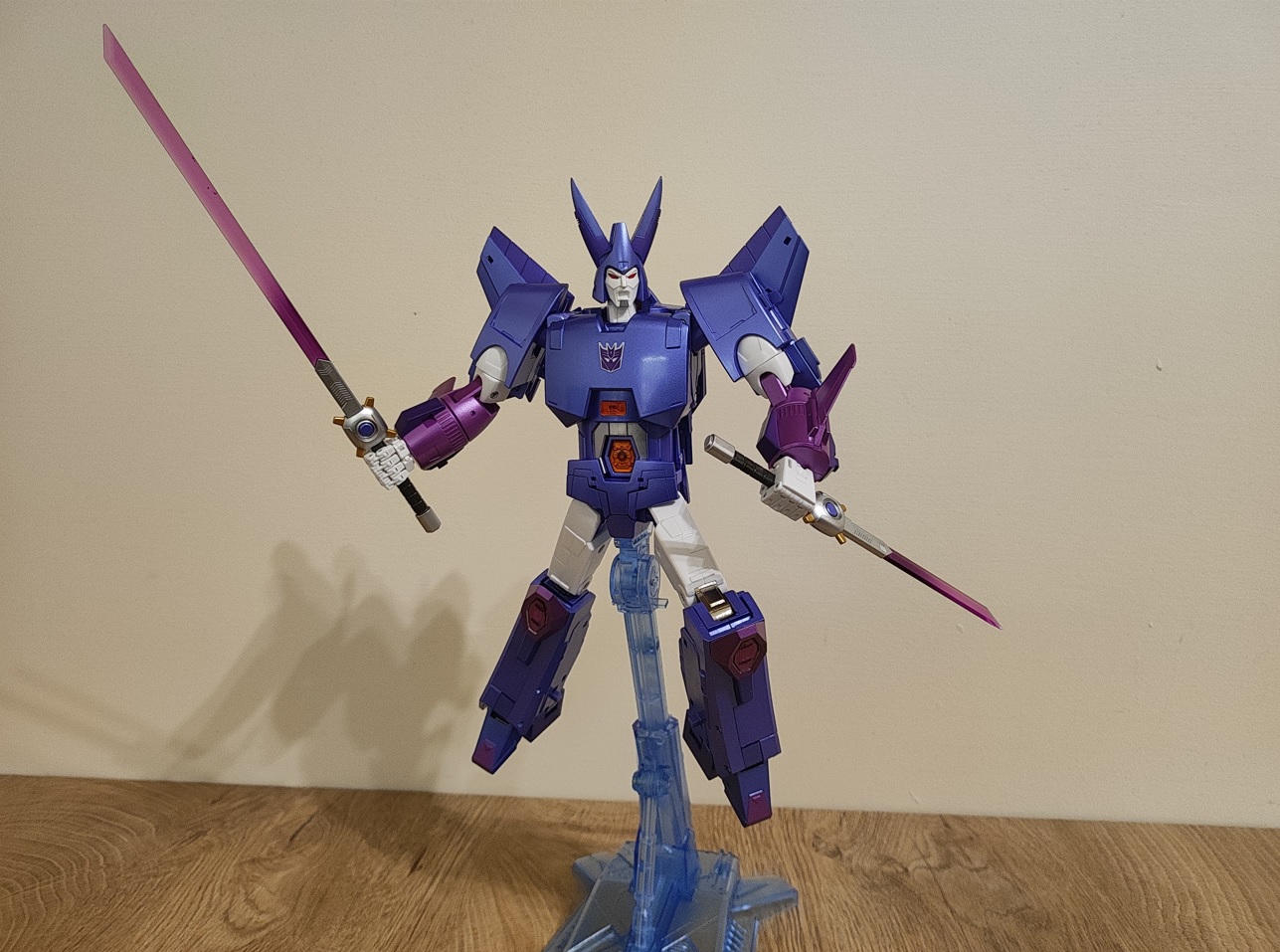 中古 FansToys FT-29T Quietus サイクロナス似 FansToys FT-29T Quietus Ft29T Action Figure Metal Chorme