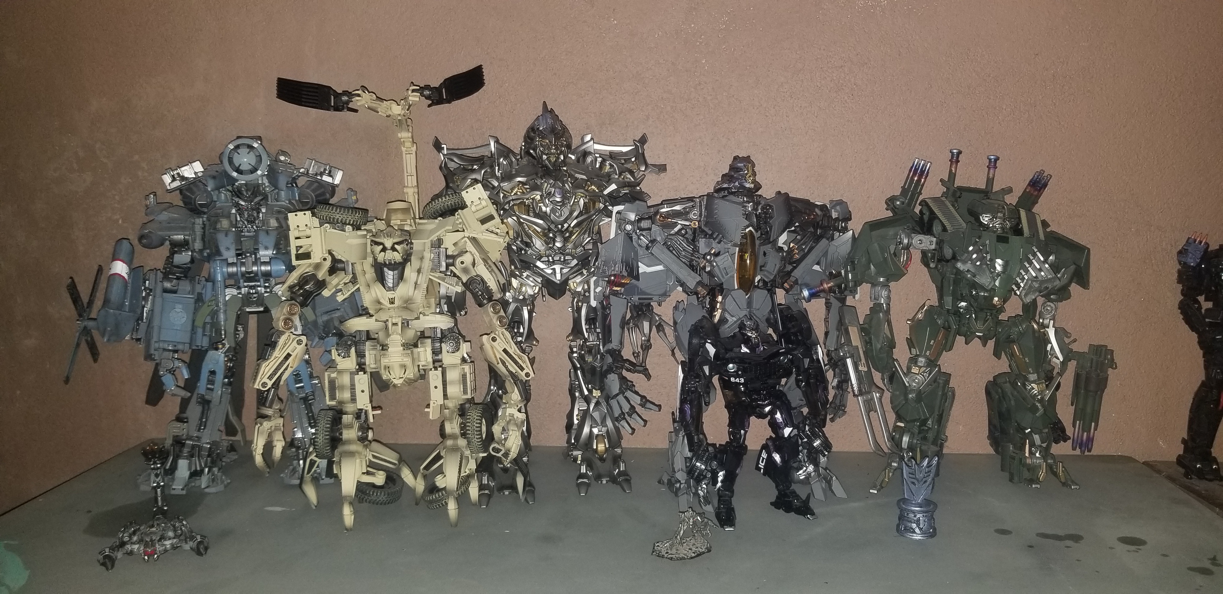 BLACK CYLINDER & WHITE CRUSHER フィギュアセット Amazon.co.jp: ミニフィギュア ビルディングブロックセット 332