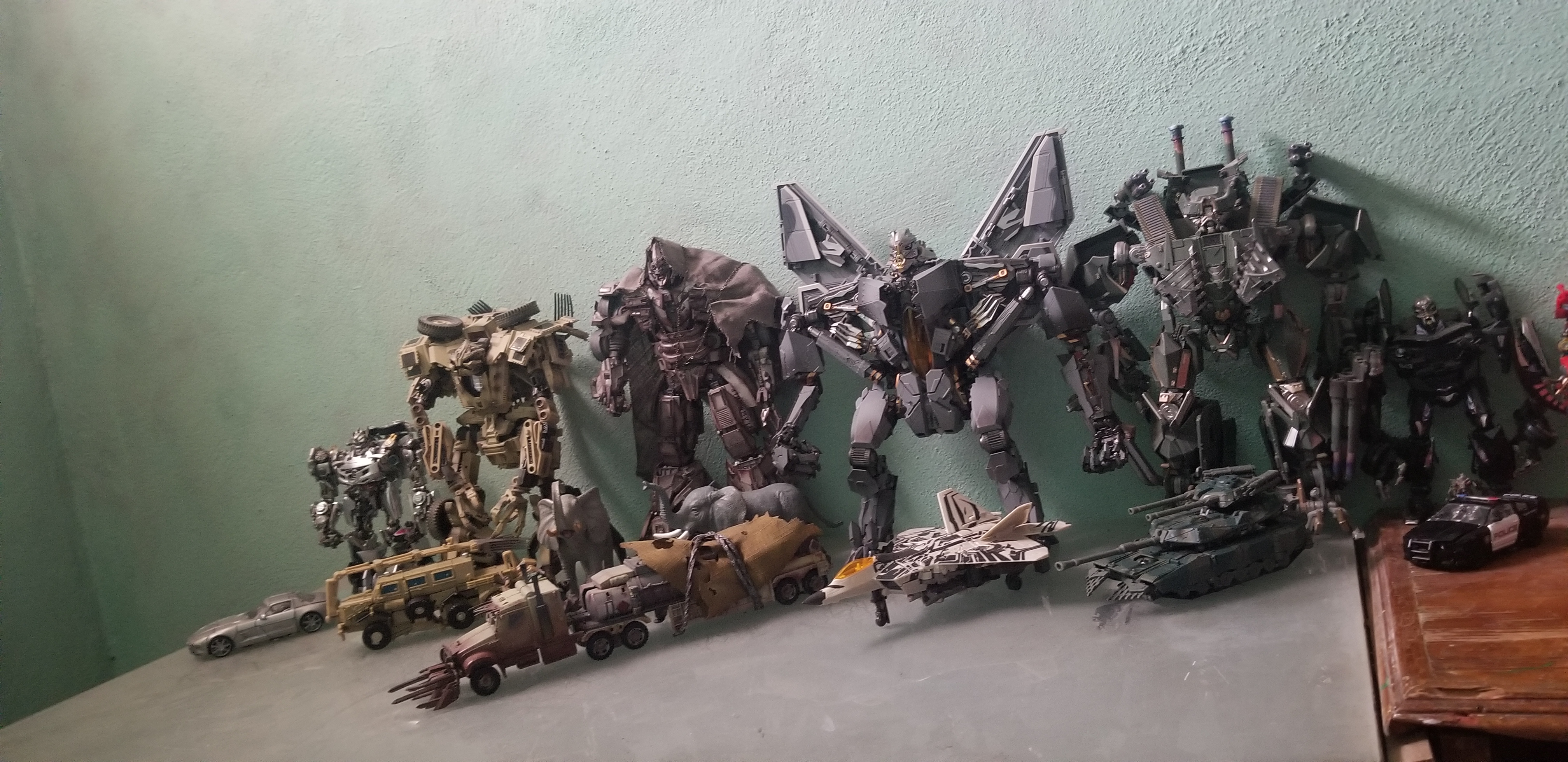 Reviews of TF Dream Factory GOD-09S Steel Claw Bonecrusher Movie