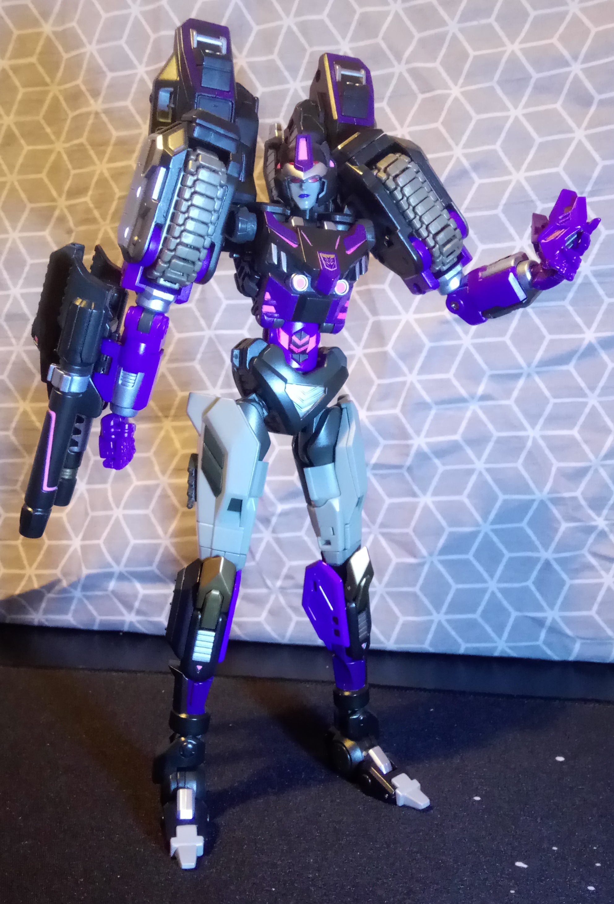 Reviews of Mastermind Creations IF-01A Eris:Kultur