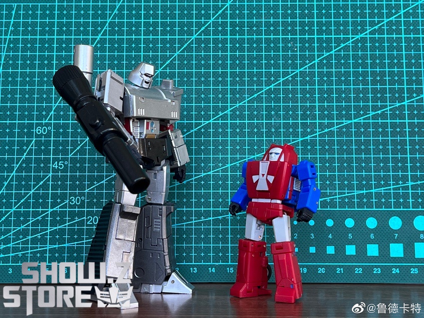 MAGIC SQUARE MagicSquare　ロボット　車　海外製　レア Magic Square MS-B07S Red Cannon Sideswipe Repaint 2025