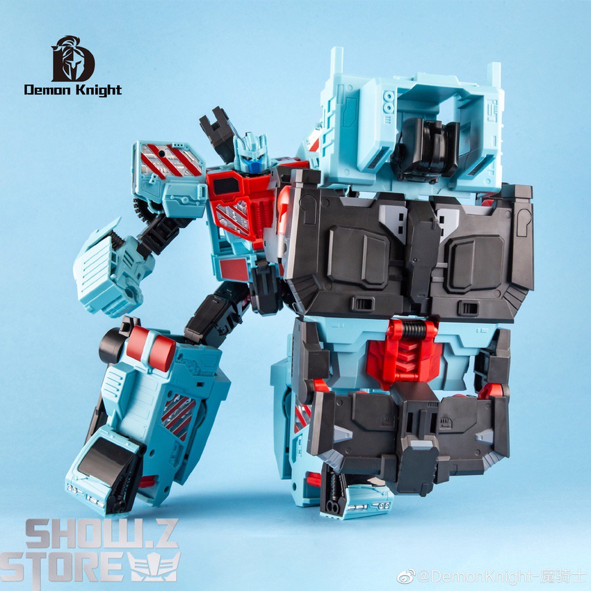 Demon Knight DK-05 Defensor Combiner Hot Spot Oversized Version