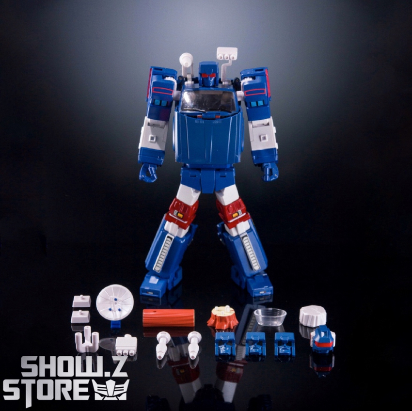 XTransbots MX-8B Aegis Trailbreaker Striker Type Diamond Version