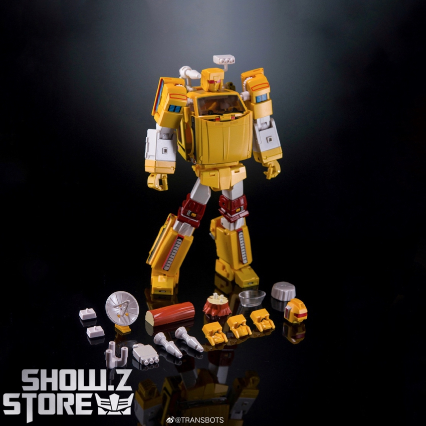 Reviews of XTransbots MX-8Y Aegis Trailbreaker Yellow Diamond Version