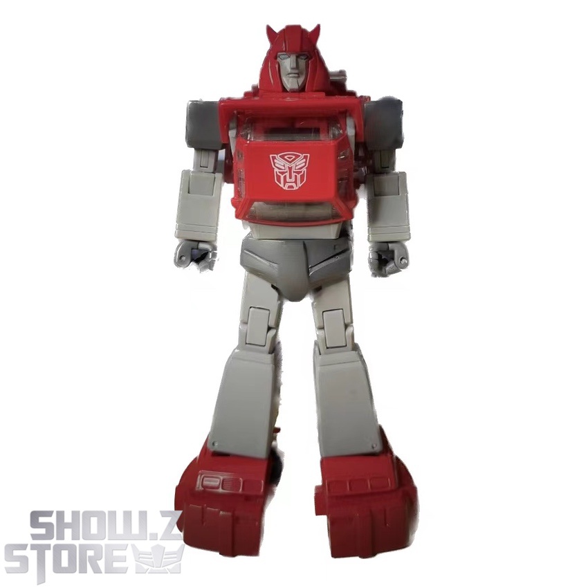 [Pre-Order] Takara Tomy Masterpiece Cliffjumper