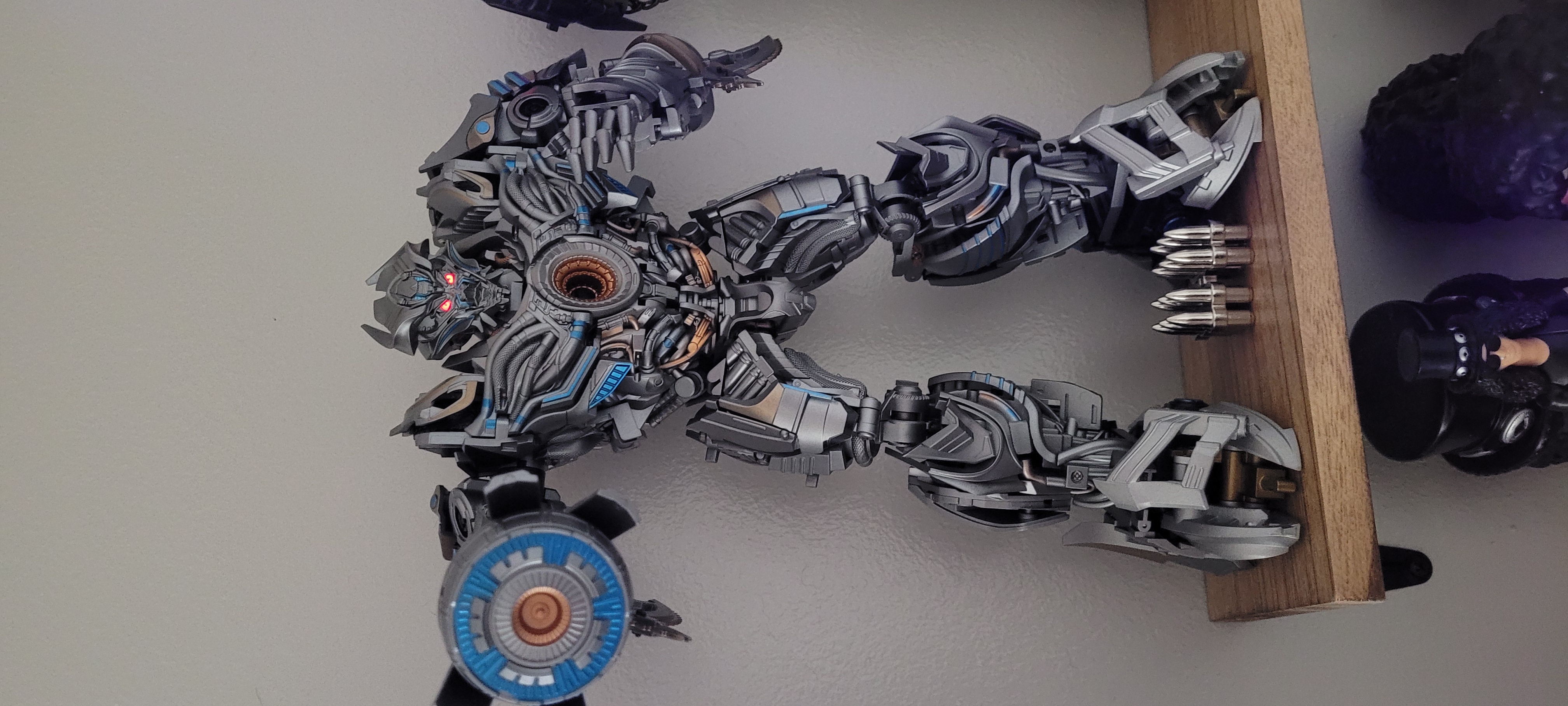 Reviews of 4th Party FL-01 Nero Galvatron Fury Leader Oversized