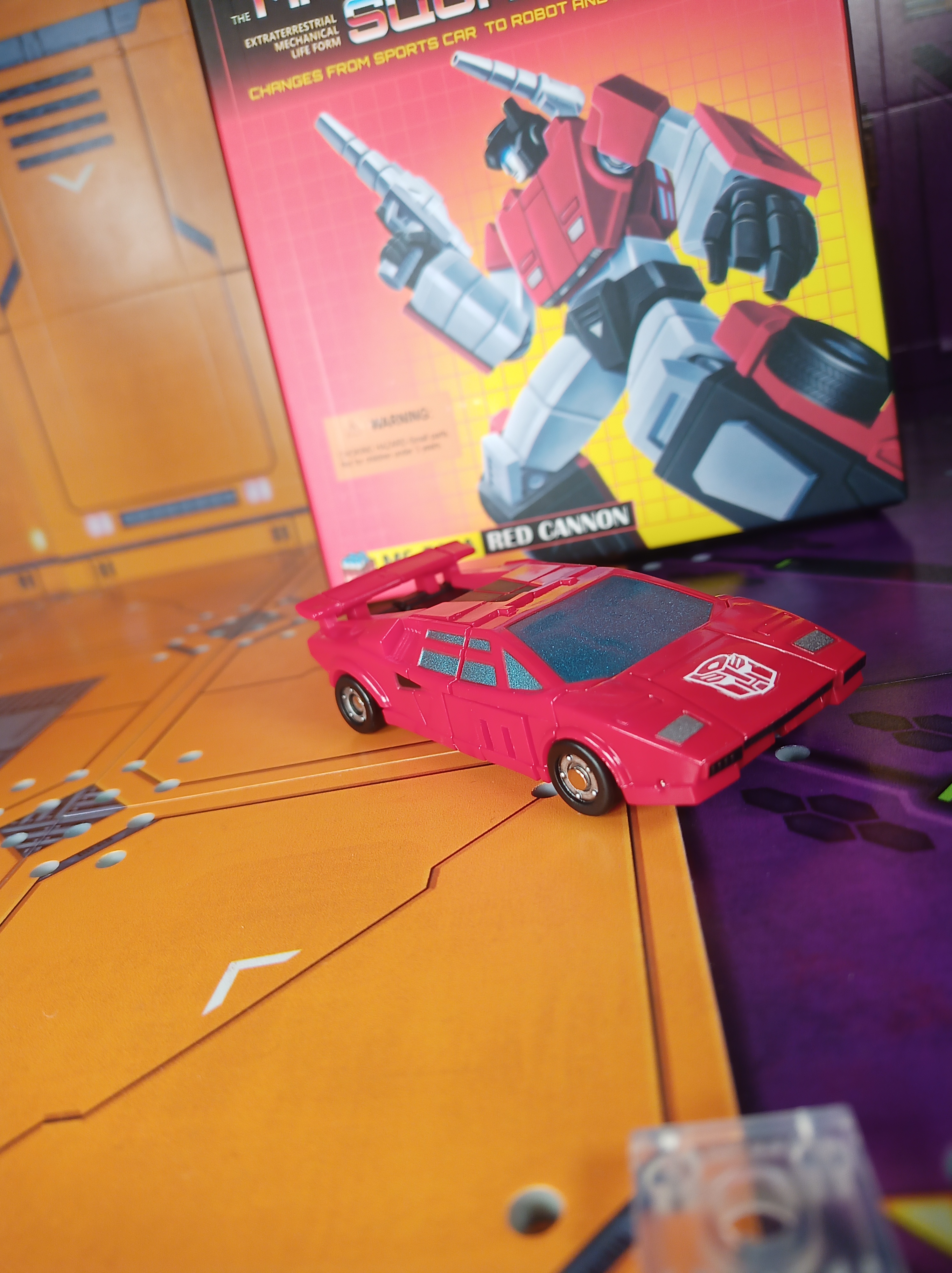 Reviews of Magic Square MS-B07A Red Cannon Sideswipe Repaint