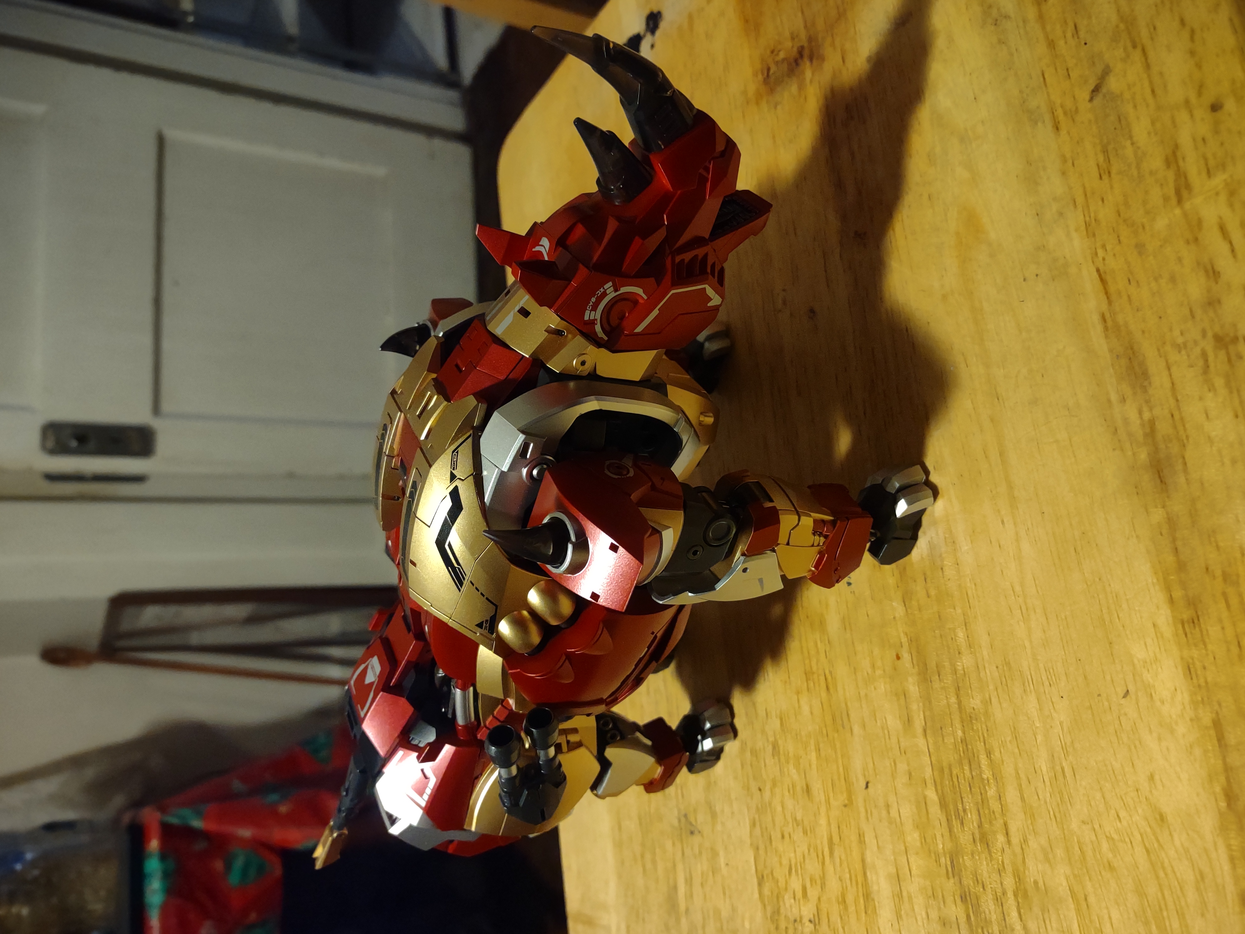 Reviews of Cang-Toys CT-Chiyou-06 Hugerhino Headstrong