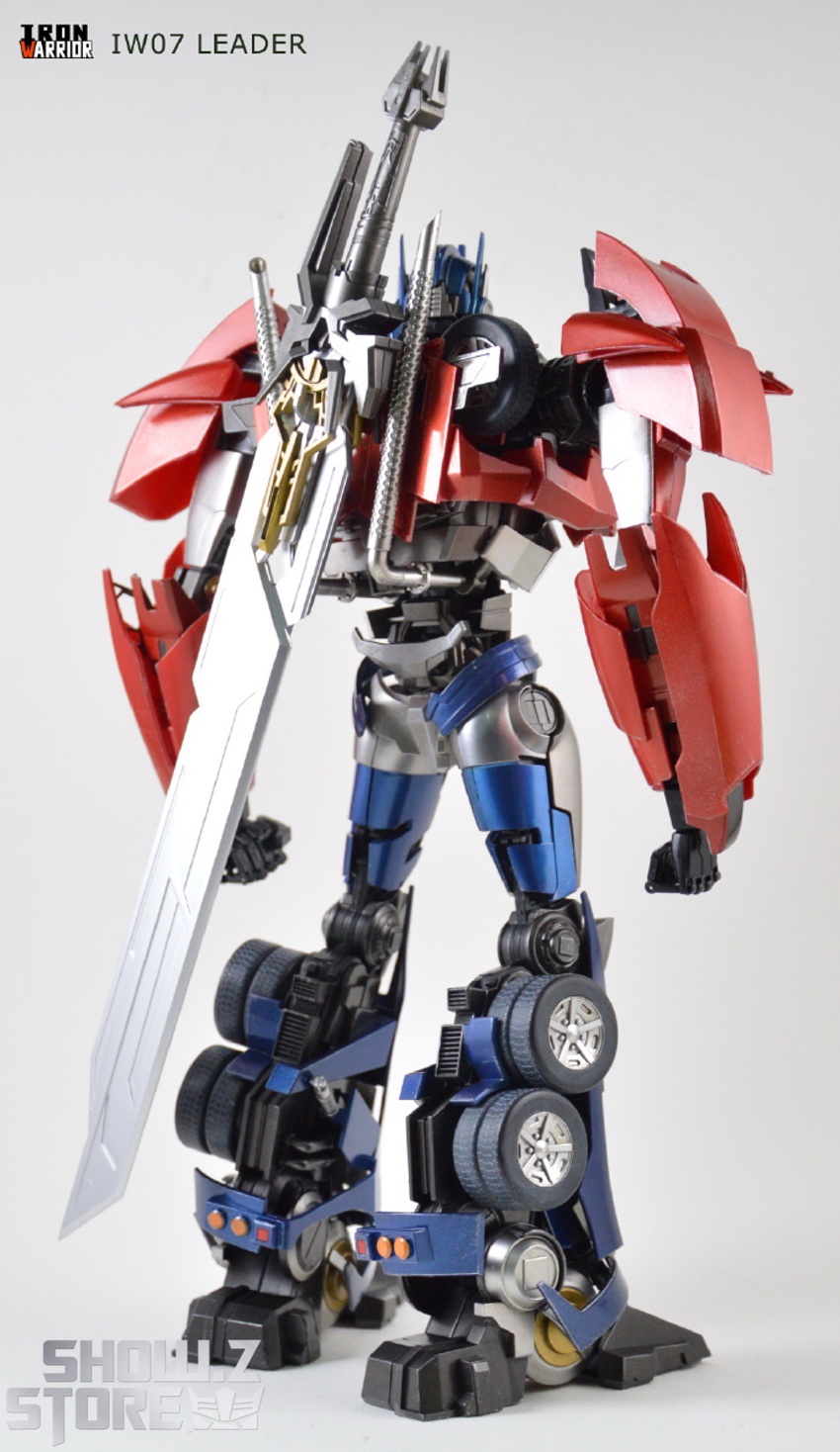 Iron Warrior IW-07 Leader DLX Optimus Prime - Show.Z Store