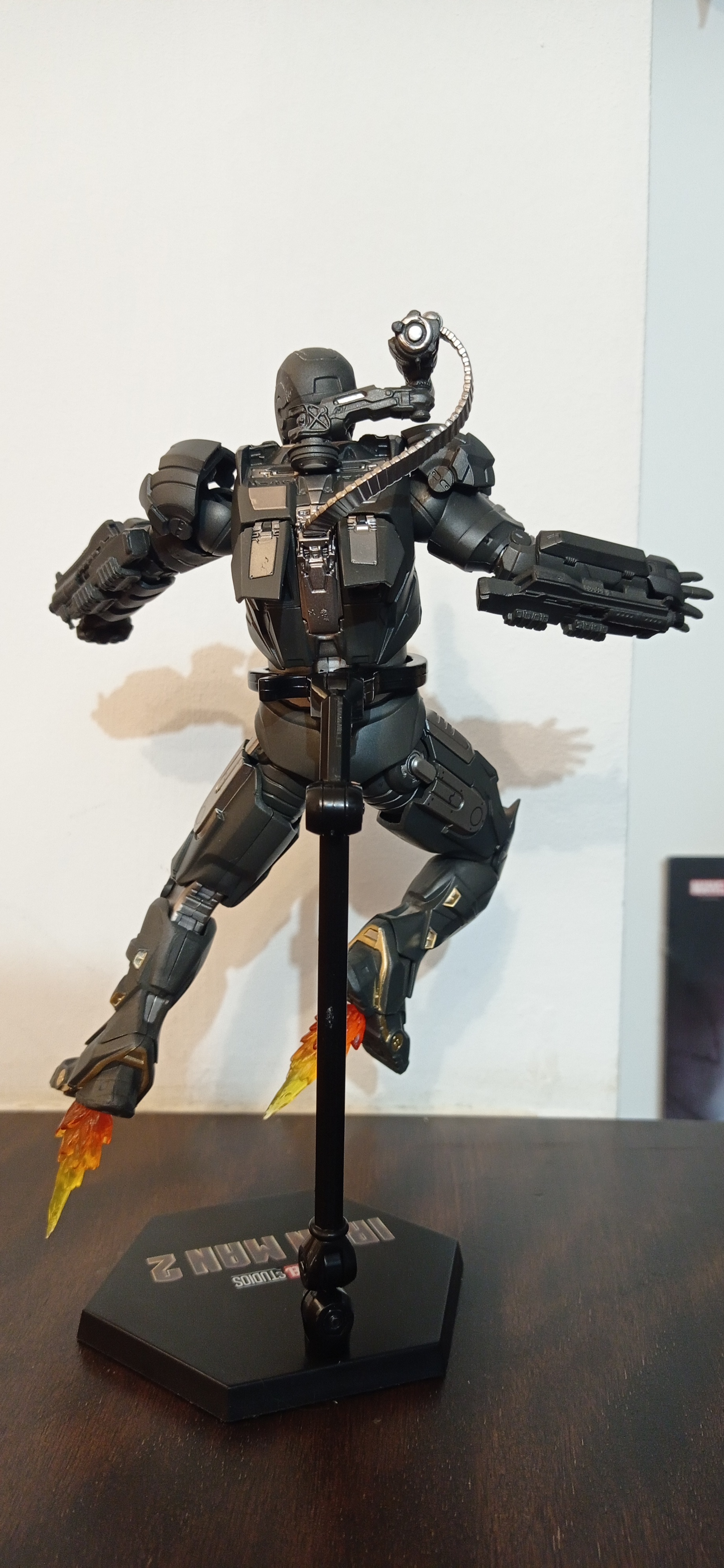Reviews of ZT Toys Marvel Licensed 1/10 Iron Man War Machine Armor