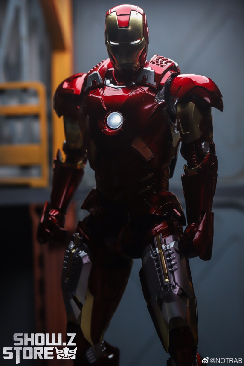 IRON MAN / MARK 7（マーク7） Amazon.com: Hot Toys The Avengers Iron Man Mark VII [Battle